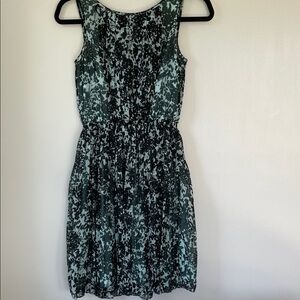 Banana Republic Teal and Black Patterned Midi Dress size00 petite